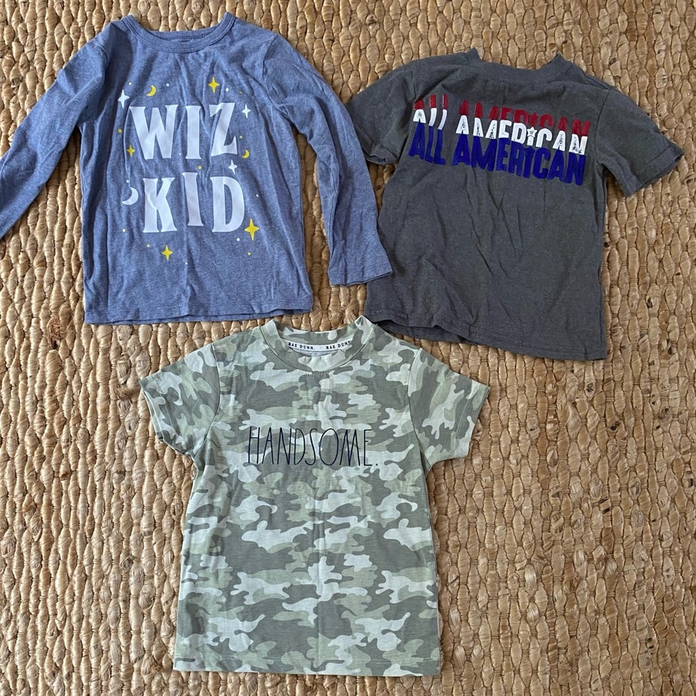 3 graphic tees